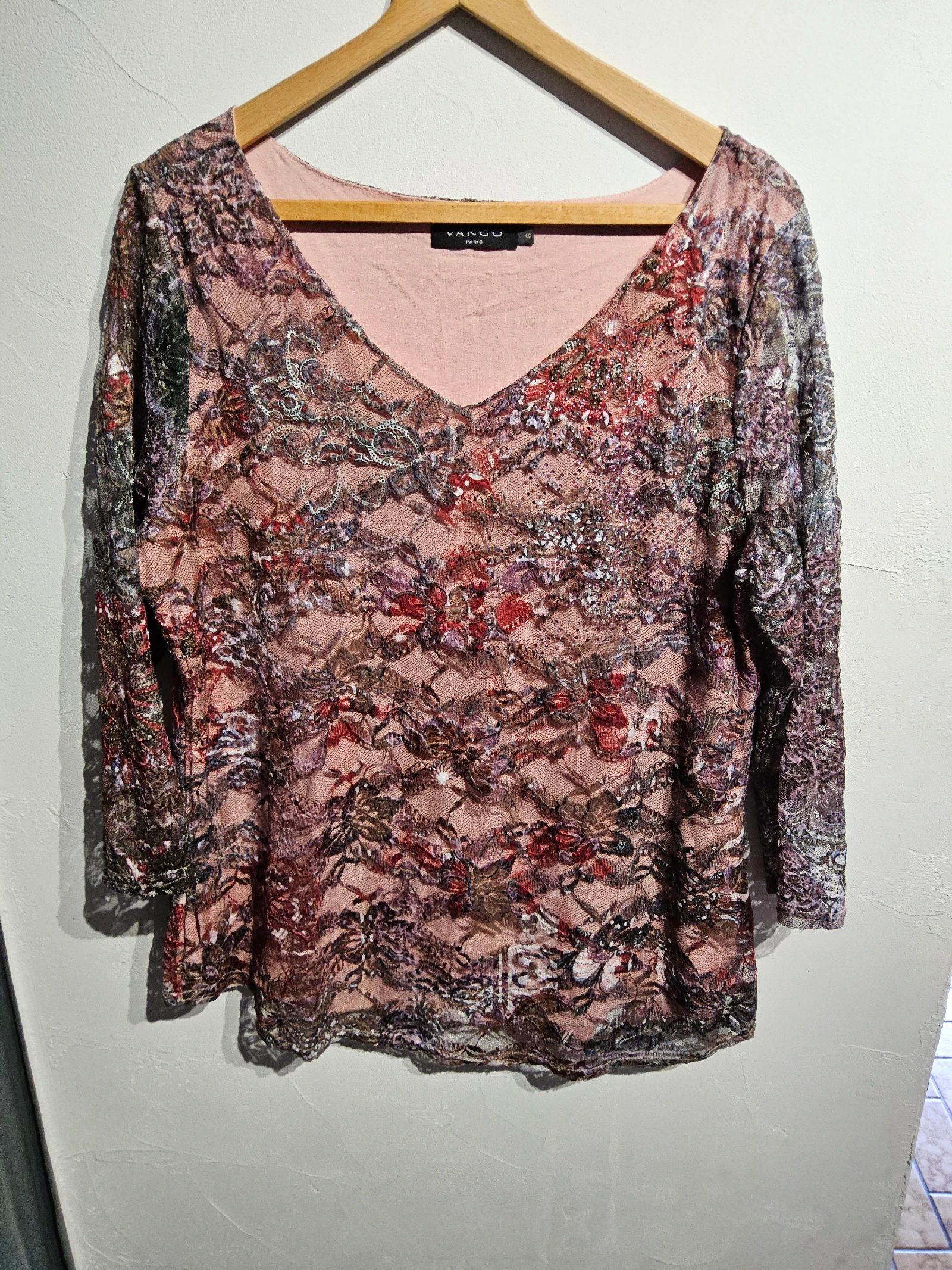 Haut Vango Paris T6 – Dentelle imprimée florale – Grande taille